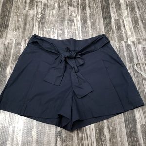⭐ J Crew Tie Waist Paper Bag Black Shorts